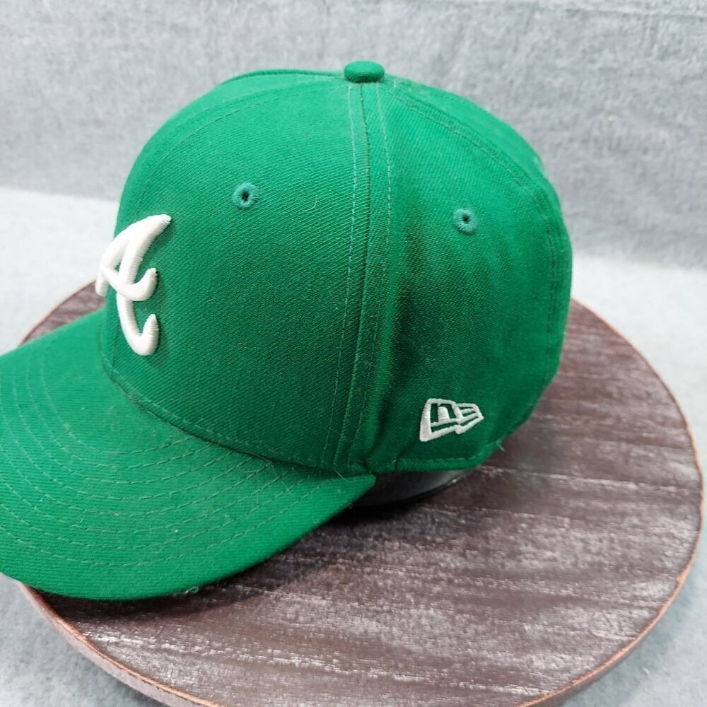 New Era Green Atlanta Braves Fitted Cap With White "A" Logo 7 1/8 - Picture 2 of 13